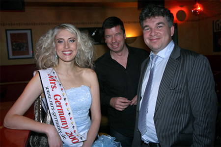 XING Business Treffen Düsseldorf – <div>Moderatorin auf der Vitamin B Cocktail Party</div>