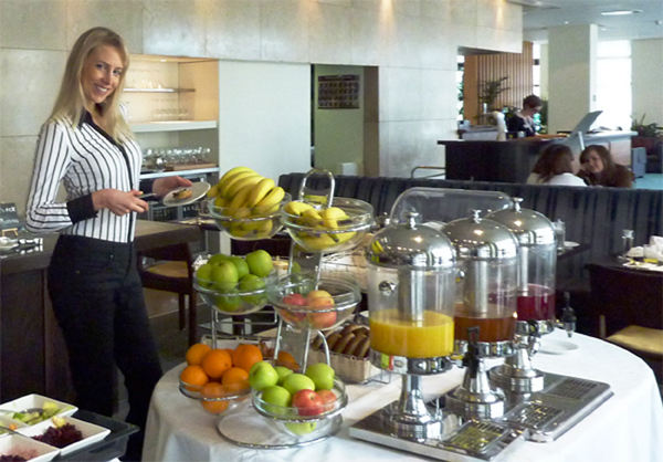 Elischeba am Clarion Frühstücksbuffet