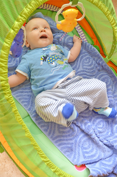 Leons lachen in Woche sechs