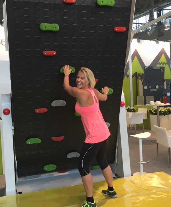 ab-in-die-Wand_600x727