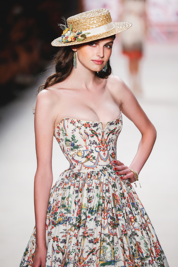 „En Provence“ – Lena Hoschek auf der Berlin Fashion Week