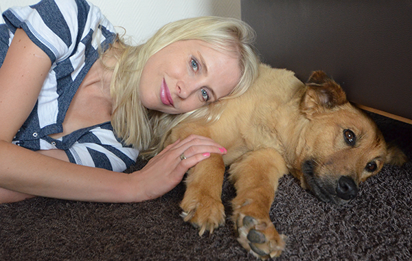 Elischeba mit Hündin Sari