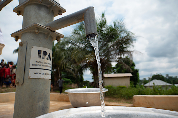 Brunnen für Kinder von World Vision