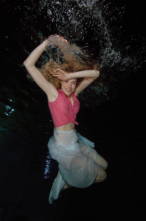 Elischeba Wilde - Unterwasser Fotoshooting mit Martin Helmers