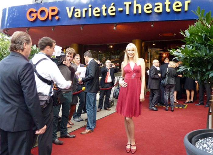 Elischeba Wilde als VIP-Gast bei der Jubiläumsgala des GOP Varieté Theater Essen