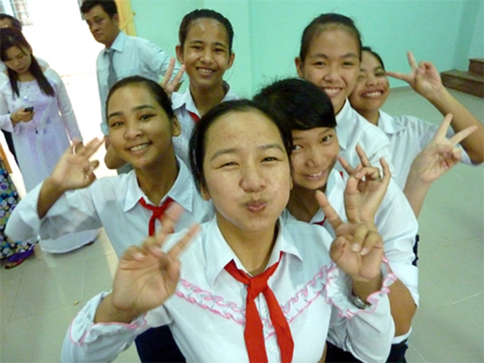 Kinder in einer Schule in Vietnam