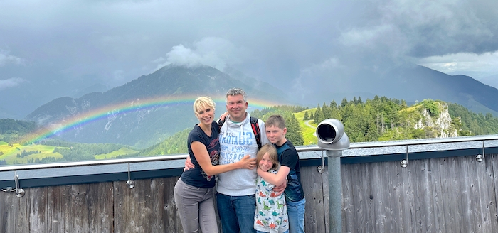 Regenbogen am Jakobskreuz - Family Wilde
