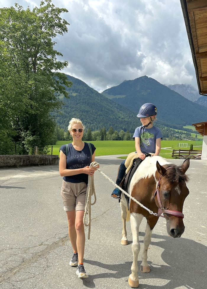 Elischeba und Emily - Reitunterricht in Tirol