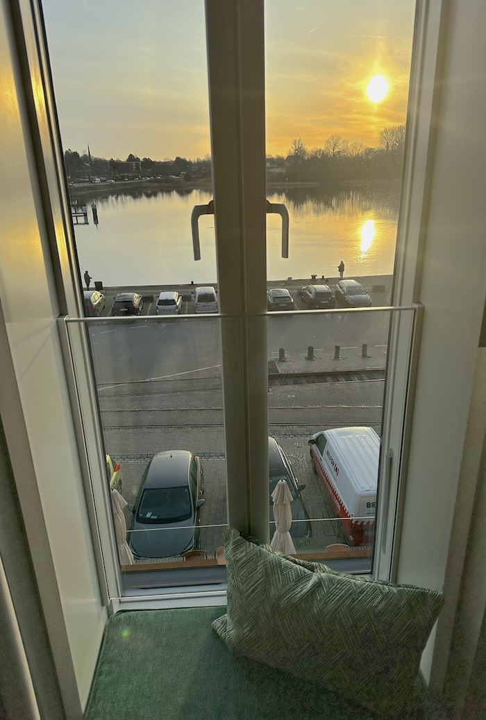 Fenster im Hotel Südspeicher mit Blick auf die Schlei